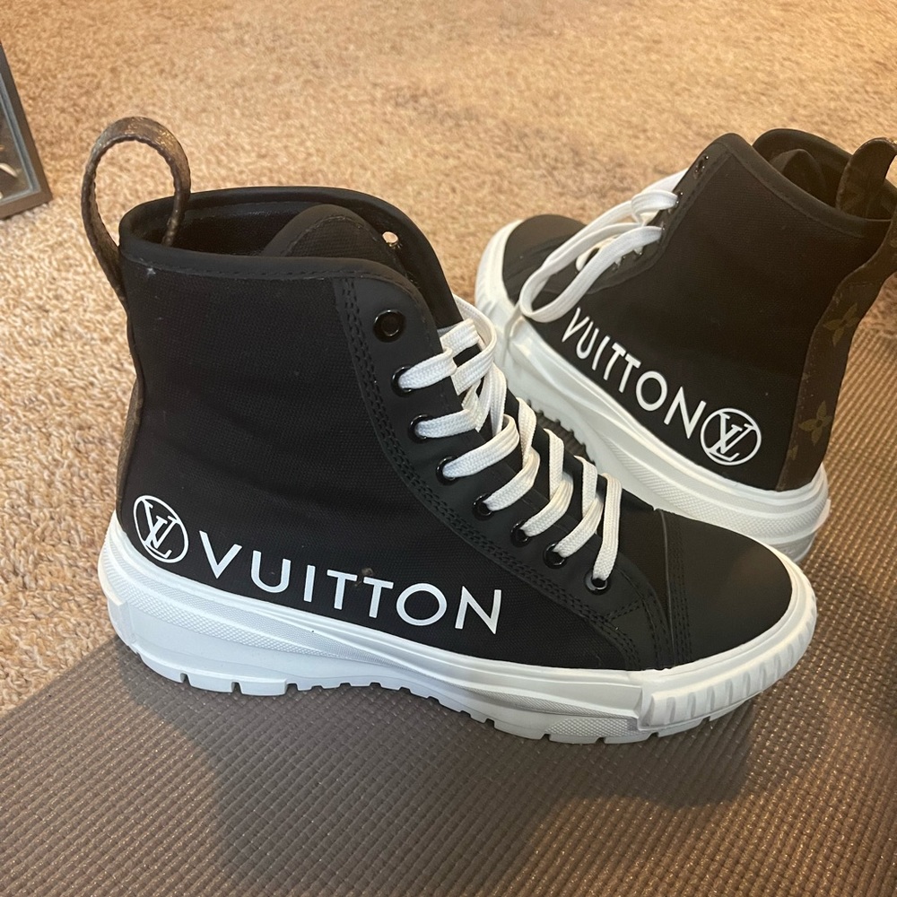 Cute Black and White high top Sneakers